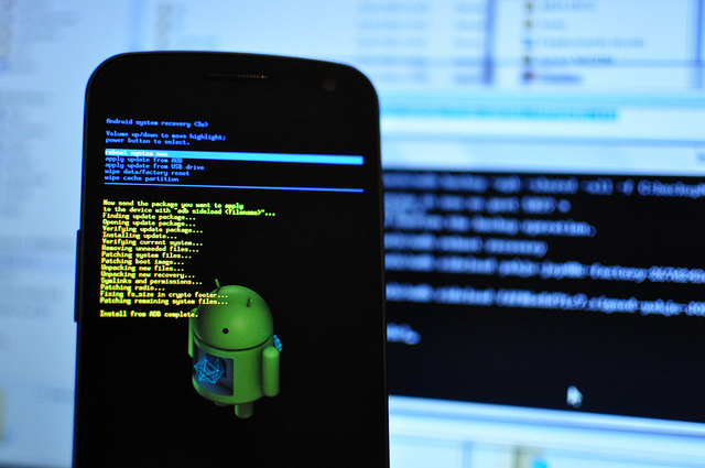Update via ADB Android 4.2 by Sylvain Naudin
